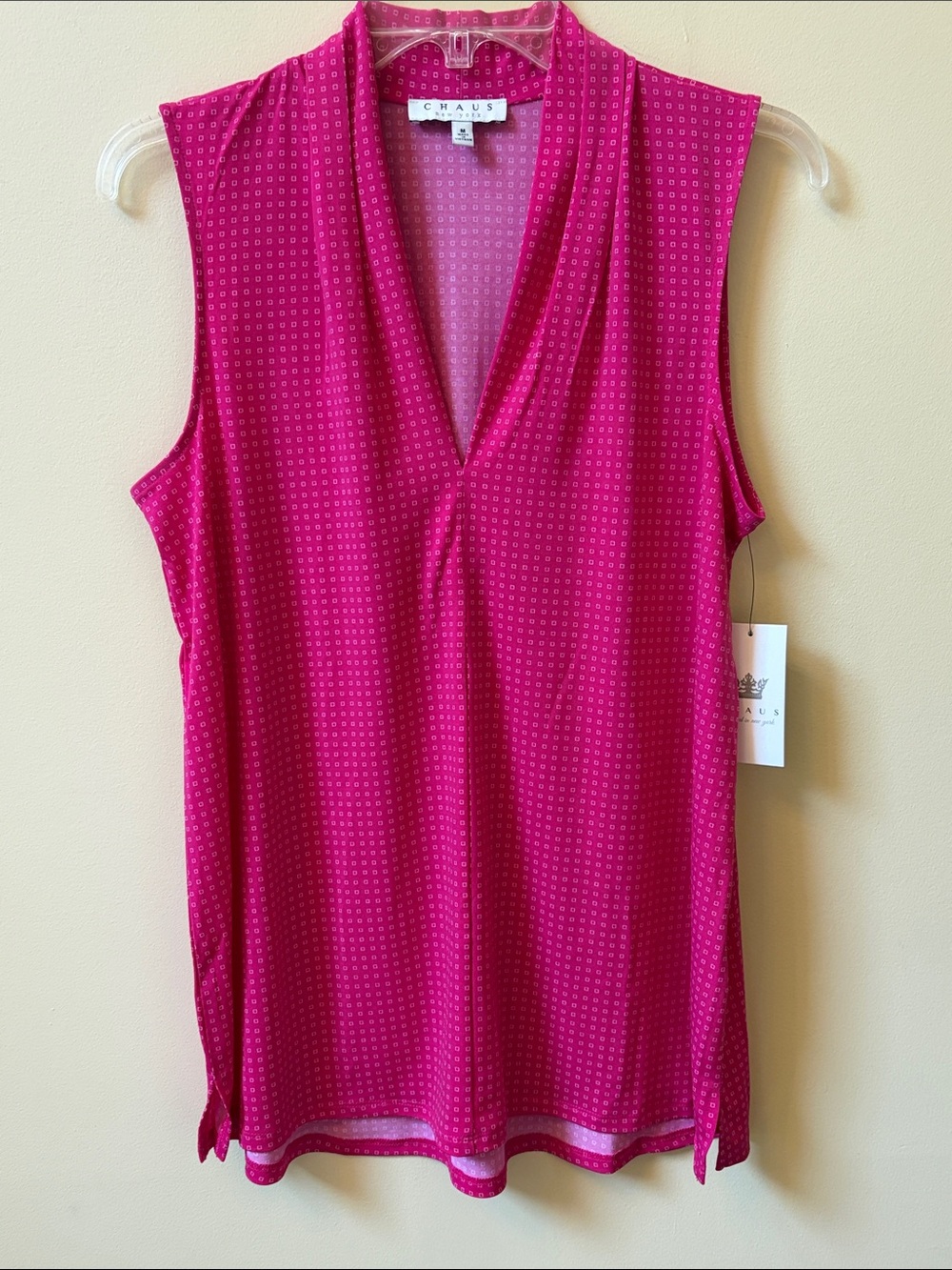 Chaus Sleeveless V-Neck Blouse in Fuchsia Pink Dot Print